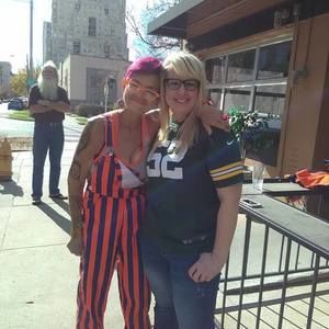 Meet your Posher, Desiree